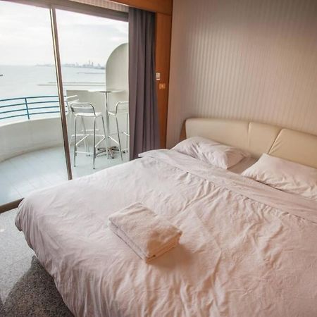 נה ג'ומטיין Pattaya Seaside Balcony/Beach Front/4 Peoples מראה חיצוני תמונה